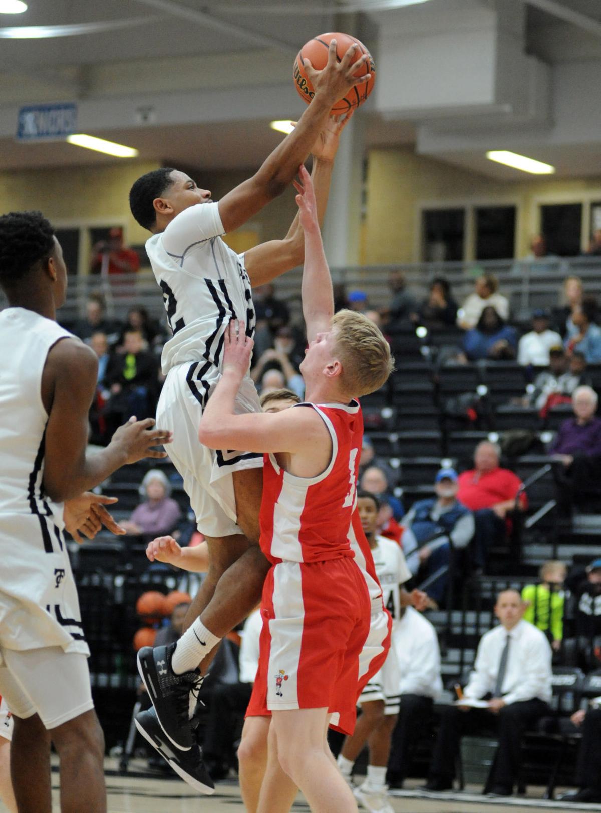 Carbondale High School Basketball Holiday Tournament 2022