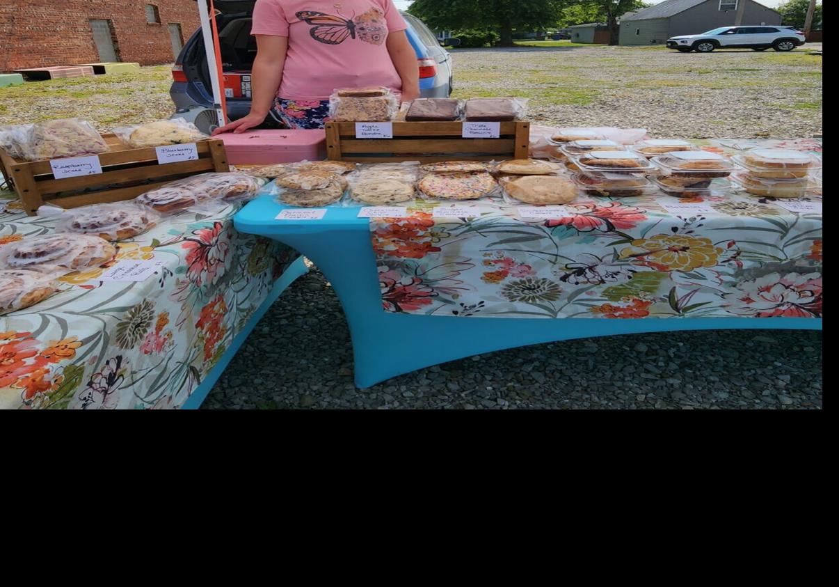 Glen Rose Bakery sells treats Carbondale Farmers Market Carbondale
