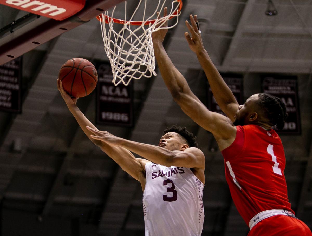 Siu Men S Basketball Salukis Score 42 Second Half Points But