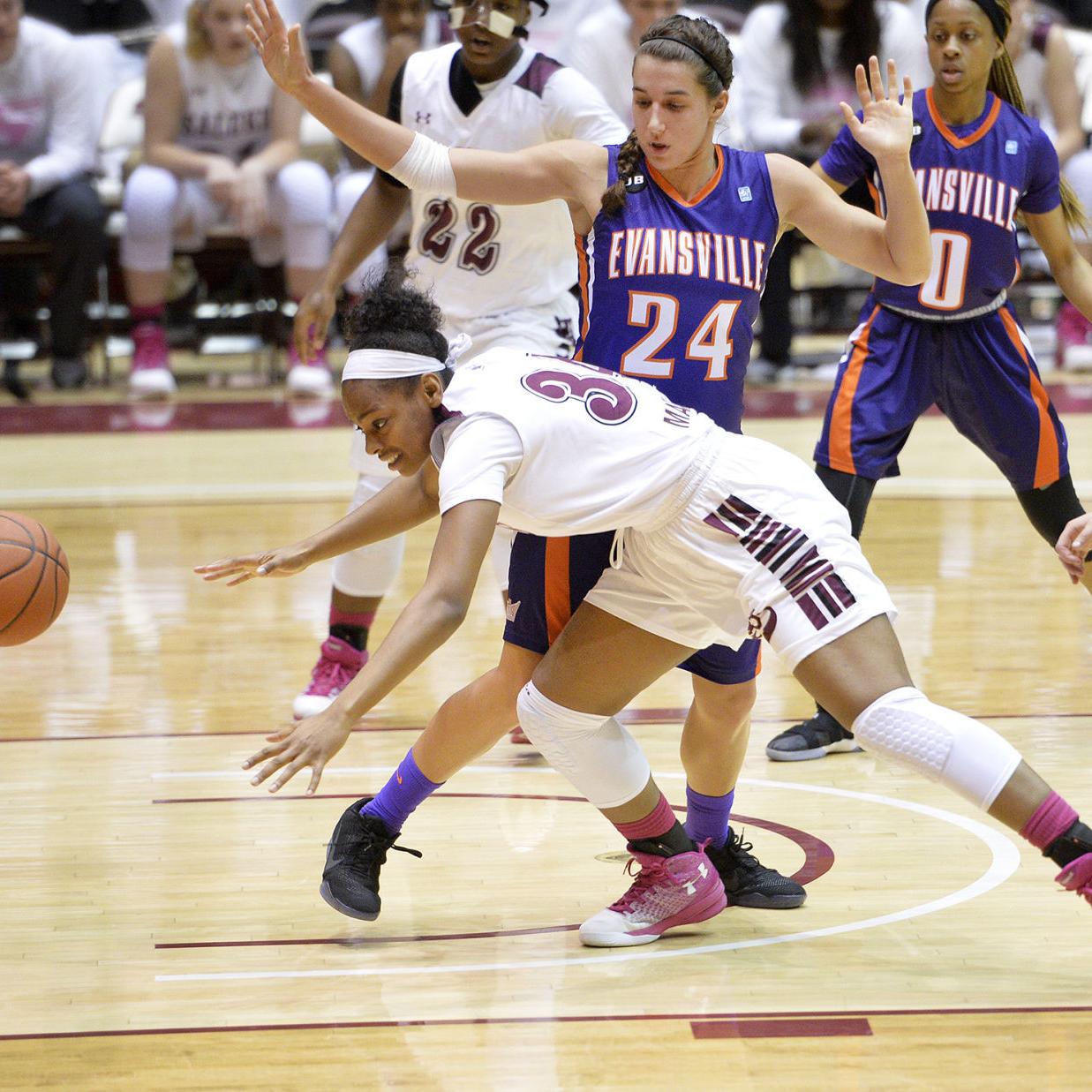 Perimeter Defense Fails As Aces Throttle Salukis Saluki Women S