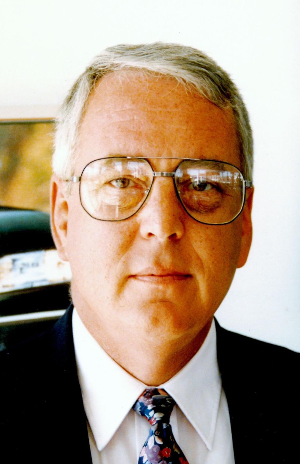 Robert B. Summers Obituaries