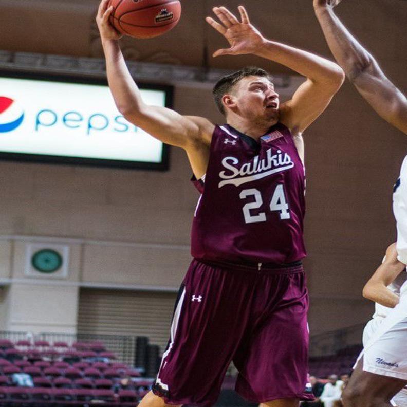 Siu Men S Basketball Stradnieks Learned From One Of Salukis