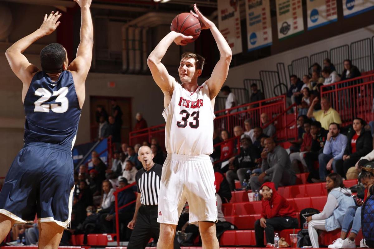 Siu Men S Basketball Salukis Add 2 Division Ii Transfers