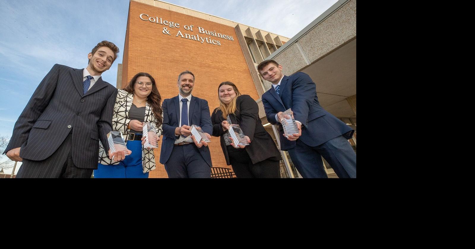 SIU business students win ‘gold standard’ financial analysis competition for St. Louis region | Latest Headlines