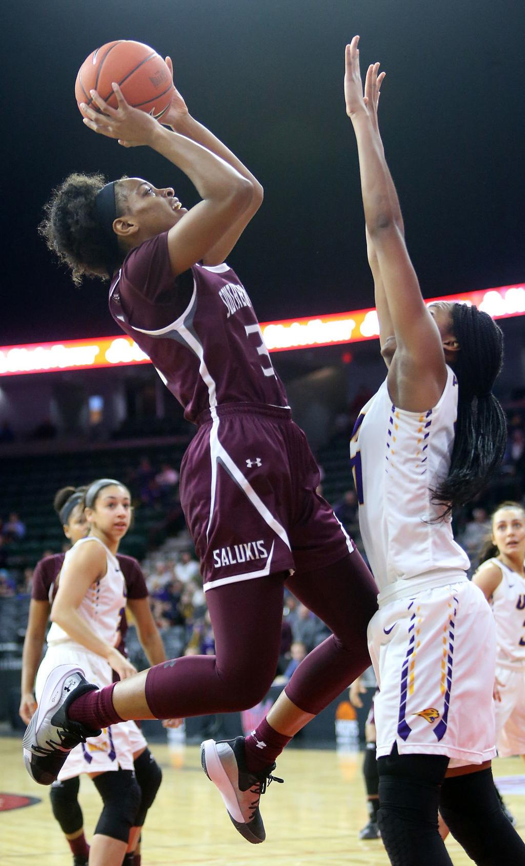 Women S Basketball Salukis Picked 5th In Mvc Preseason Poll