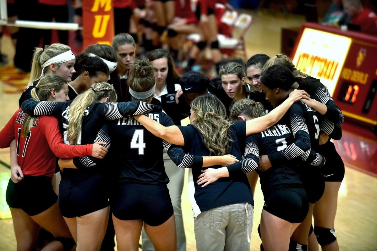 Murphysboro volleyball hosts Carbondale