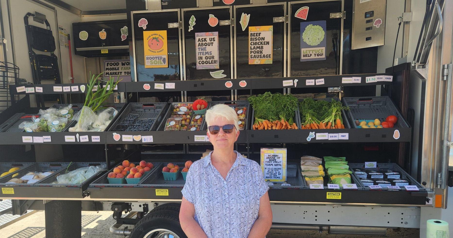 Mobile farmers markets supply fresh goods to communities with limited access - Vimarsana News