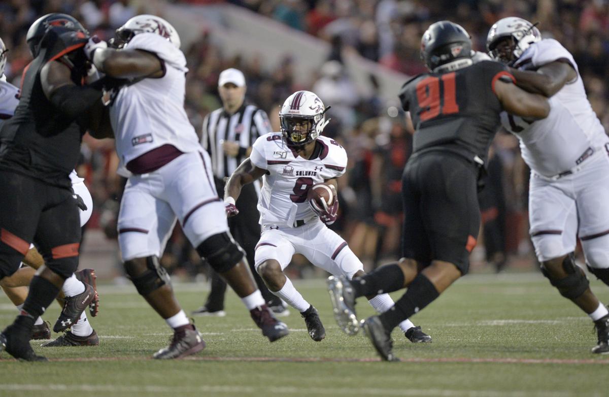SIU Football | Salukis' Davis selected for Hula Bowl | Salukimania SIU Football | Salukis' Davis selected for Hula Bowl | Salukimania