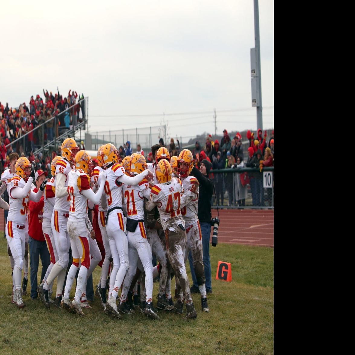 Prep Football Murphysboro Nashville Win Their Respective