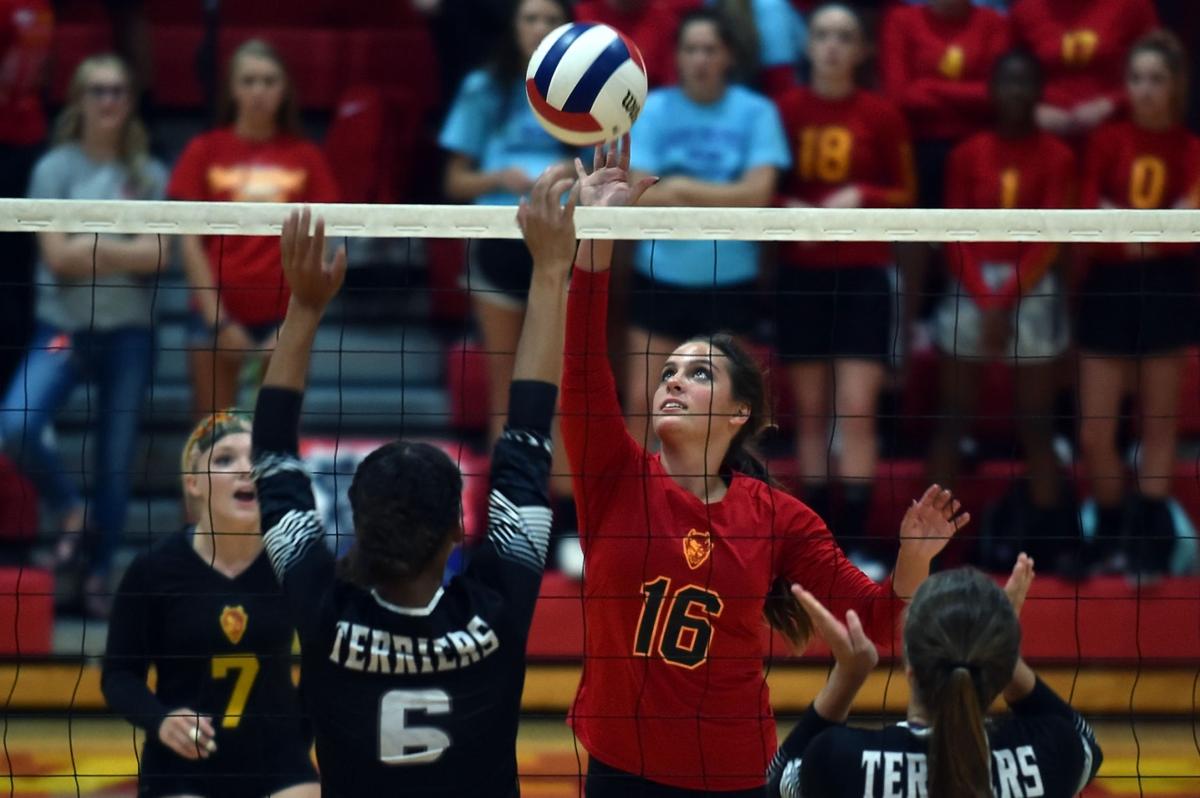 Murphysboro volleyball hosts Carbondale