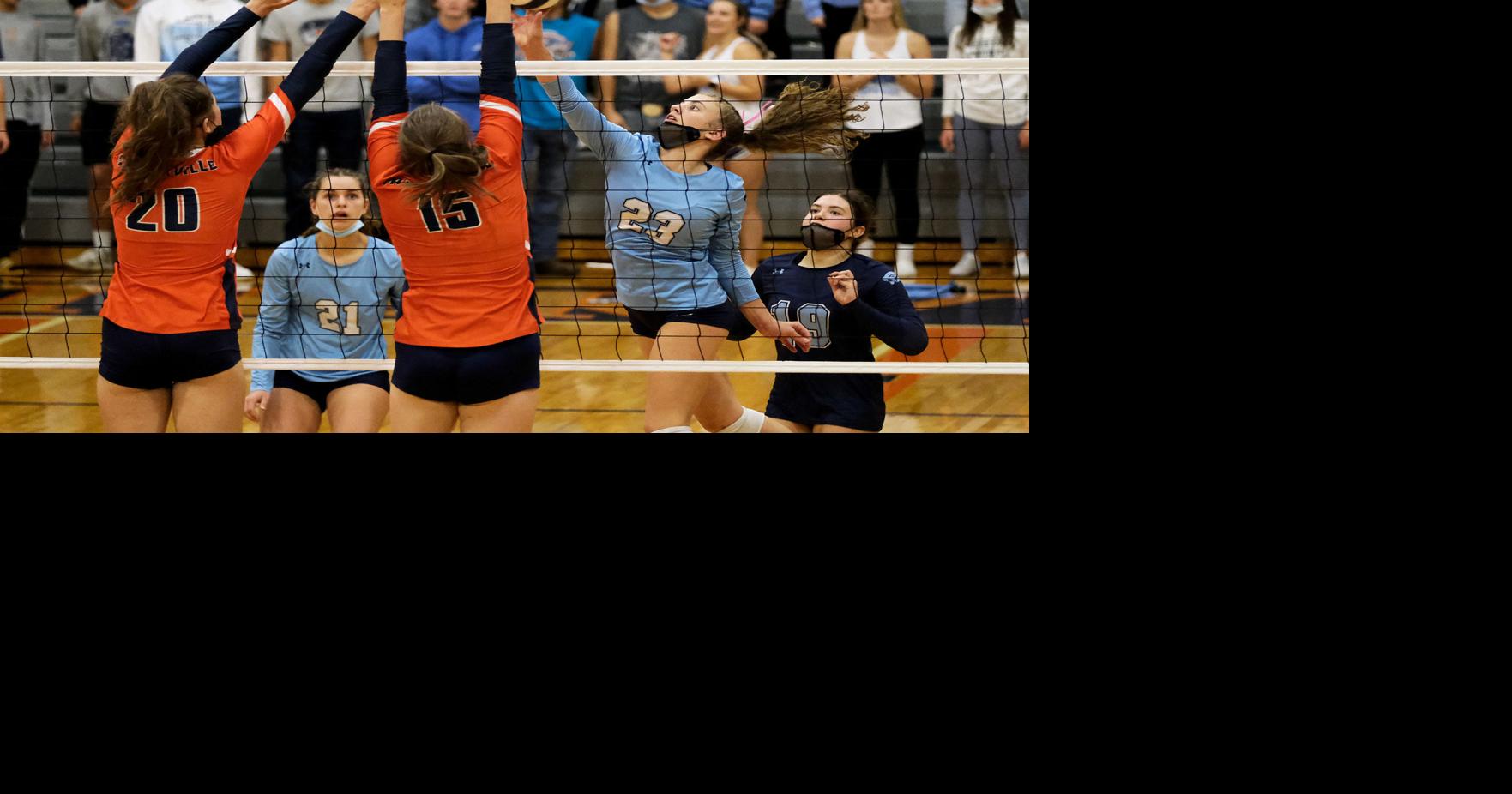 Volleyball Pinckneyville, Carterville advance in regional High