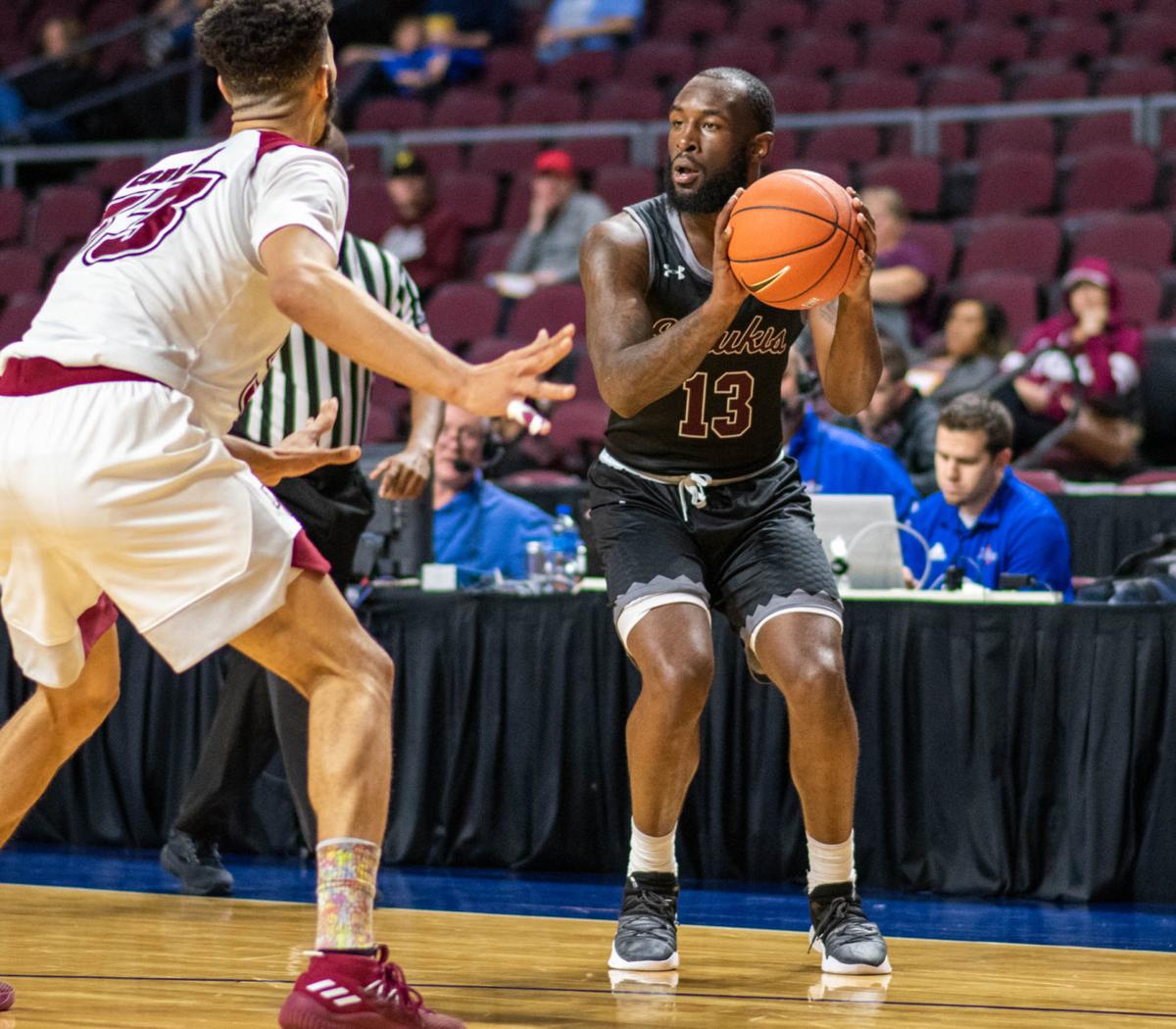 Siu Men S Basketball Salukis Look At Tweaking Defense After
