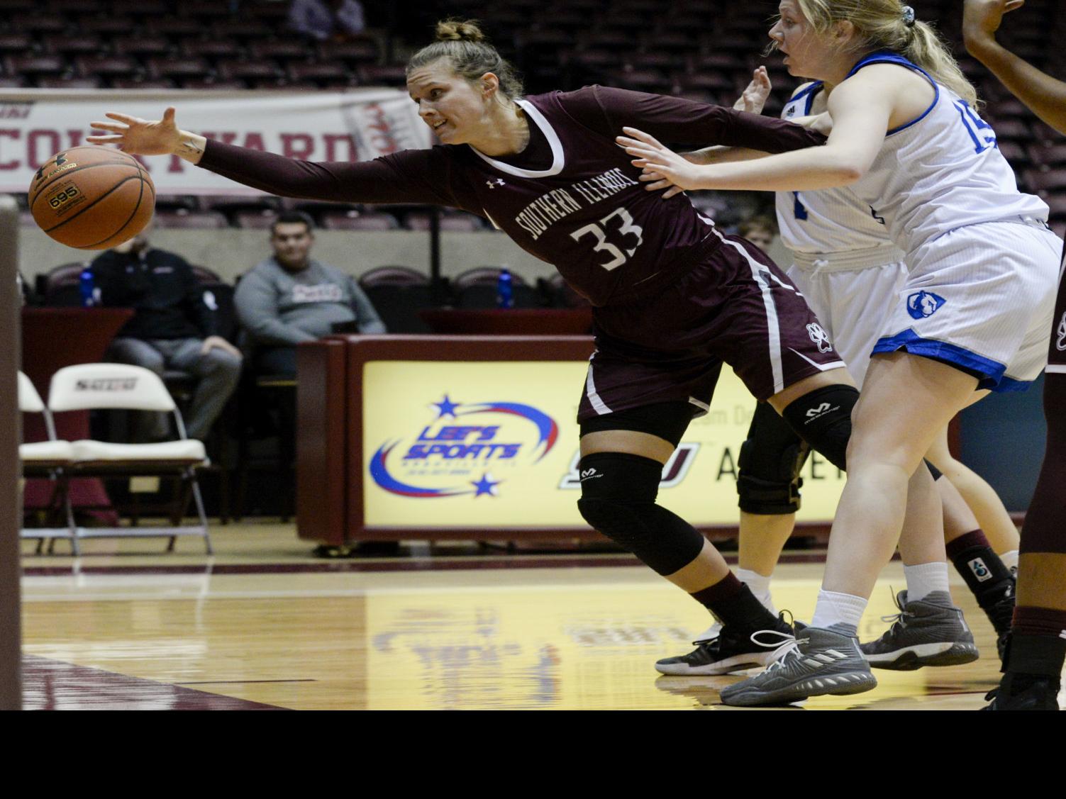 Siu Women S Basketball Salukis Down Eastern Illinois Sweep