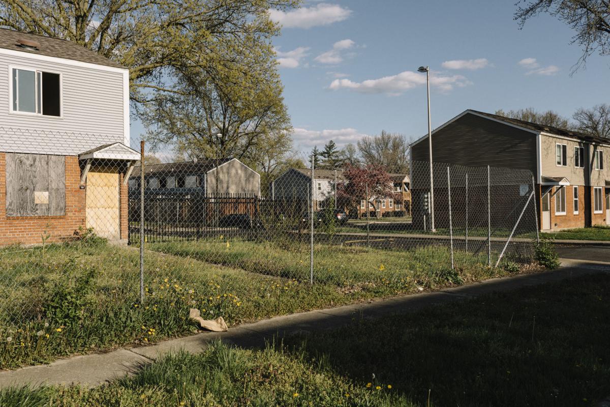 Senators Seek Answers From Hud About Public Housing Crisis In East St Louis Local News Thesouthern Com