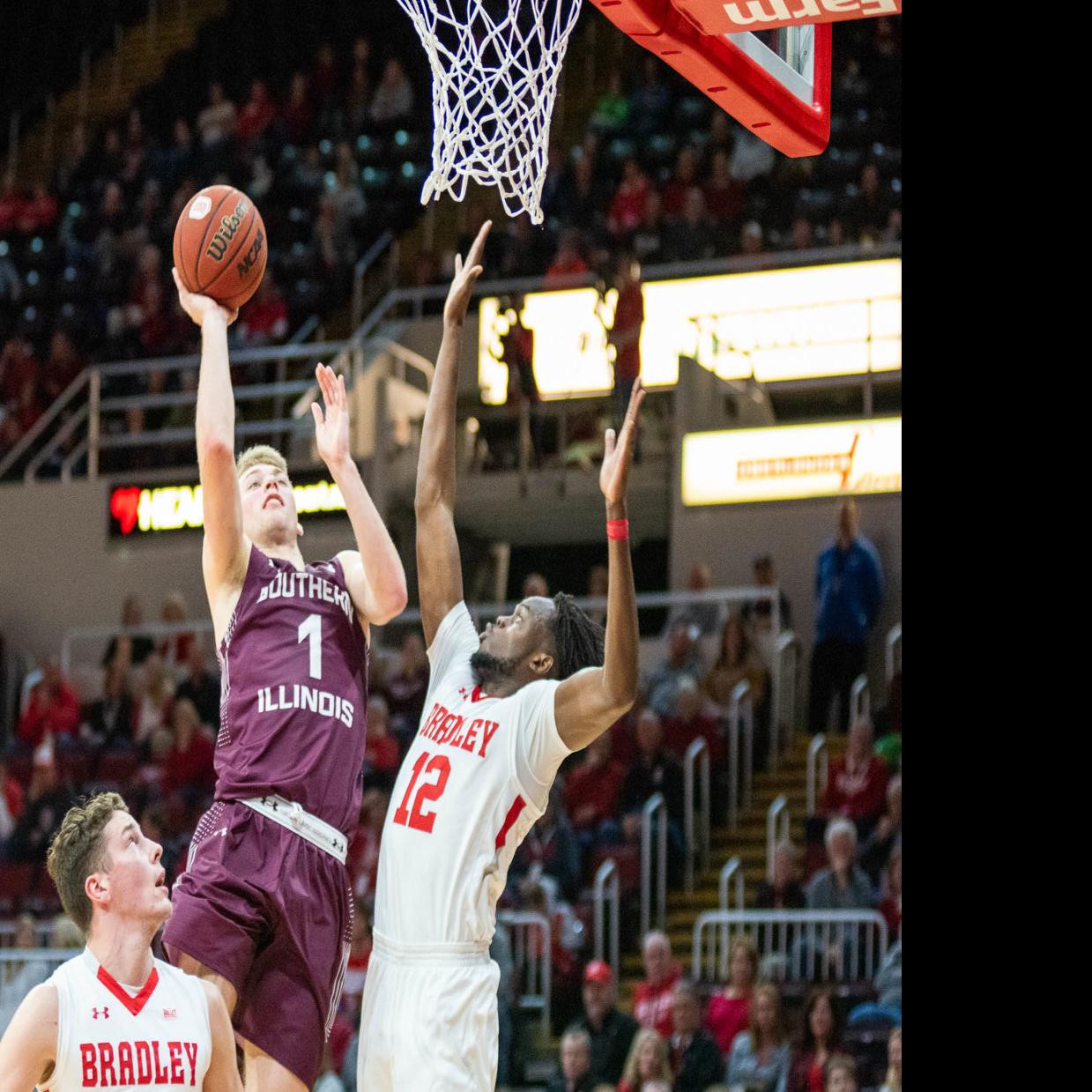 Dembele Leaves Game With Leg Injury Salukis Fall At Bradley