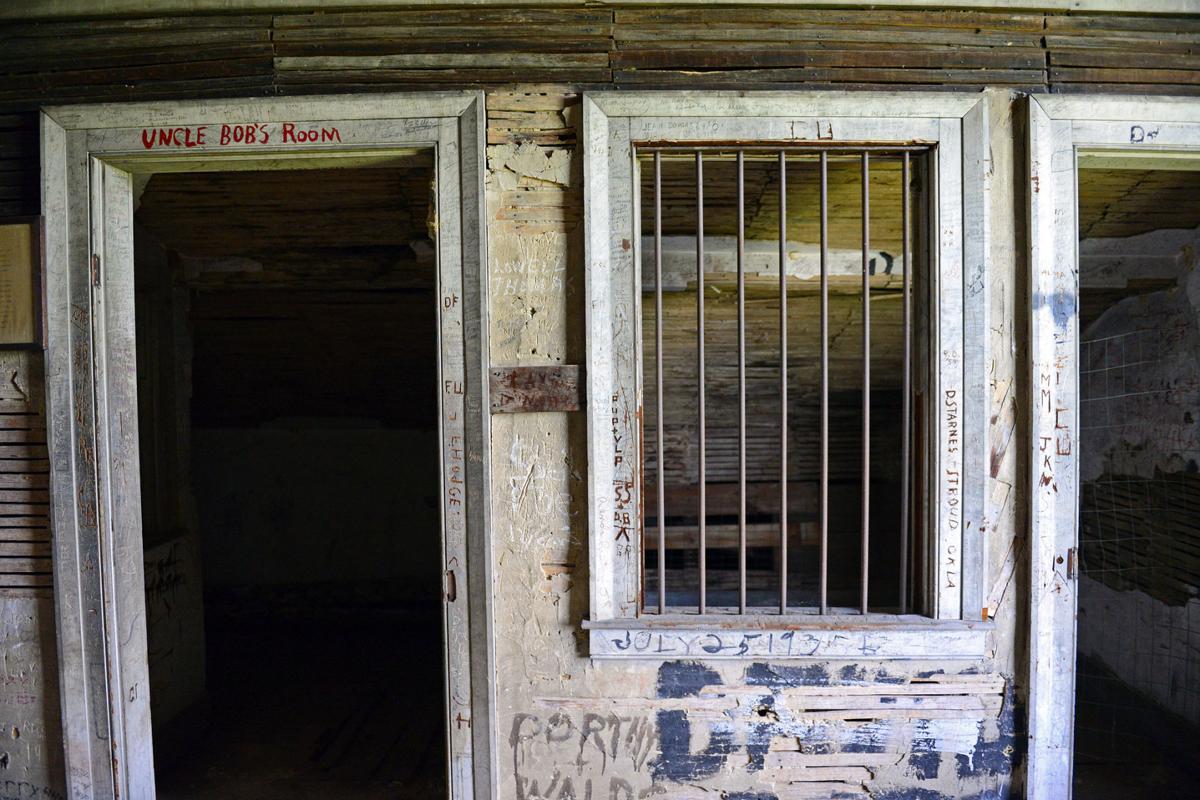 Future of Crenshaw House, or Old Slave House, in question Local News