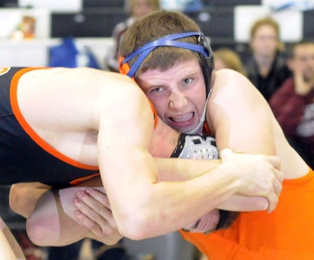 Richards makes history at Murdale Wrestling Tournament Carbondale