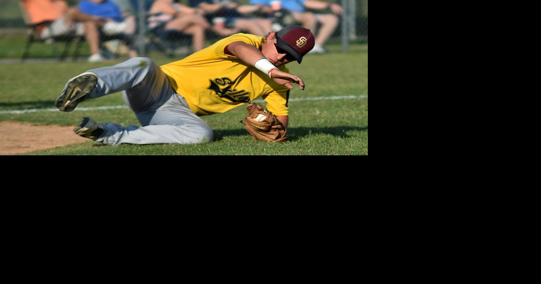 Steeleville takes over first place with win over Carbondale High