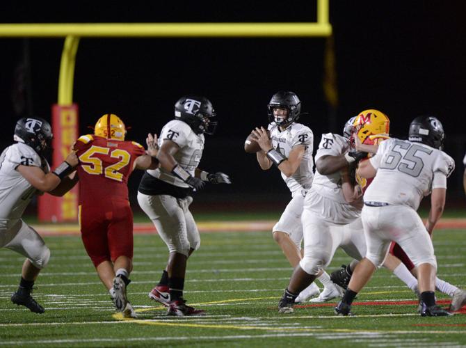 Football CarbondaleMurphysboro, BentonCarterville meet High