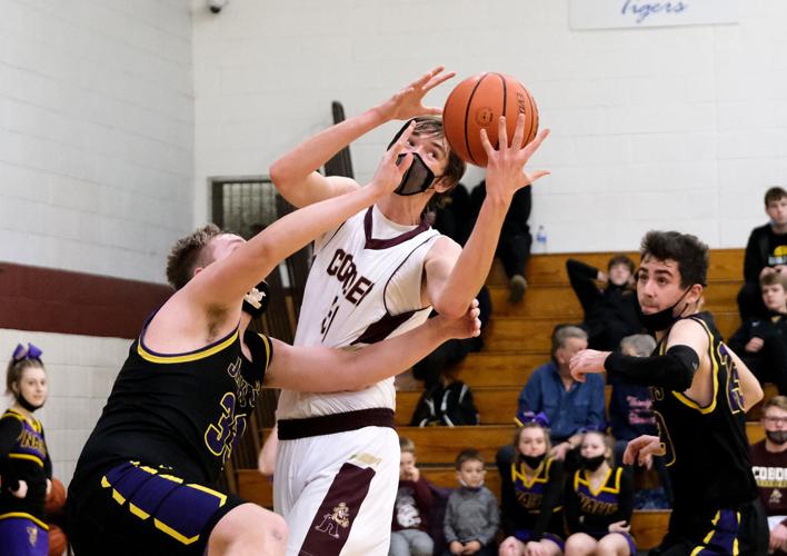 Boys Basketball Cobden rallies to edge New Athens at SesserValier
