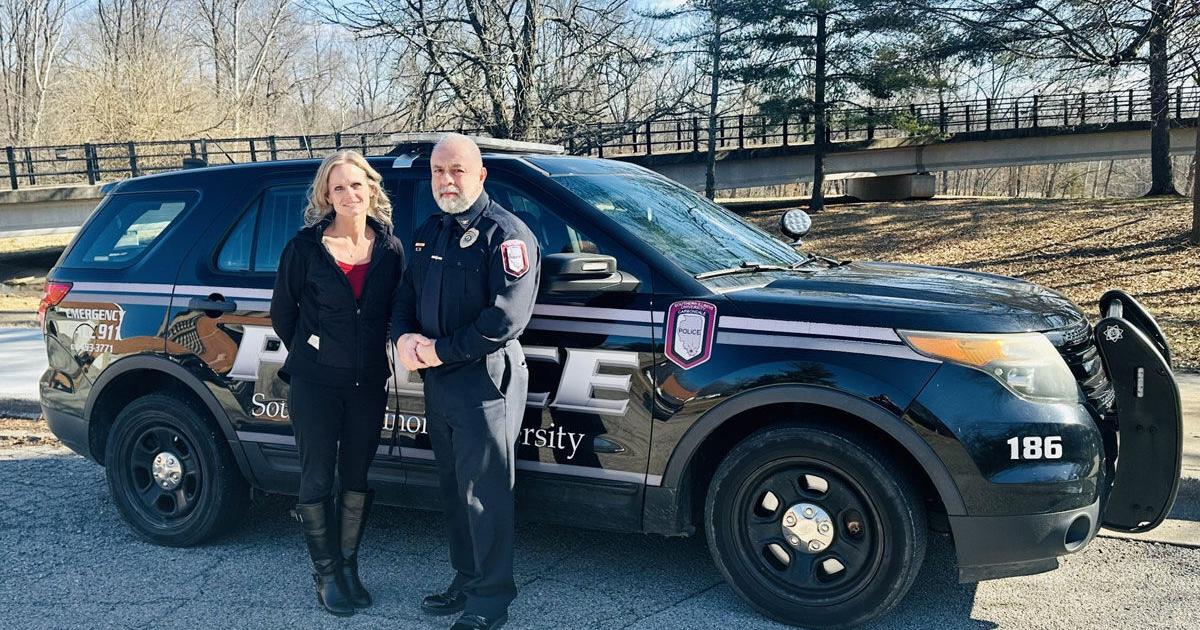 Southern Illinois U pioneers mental-health-response program for emergency calls
