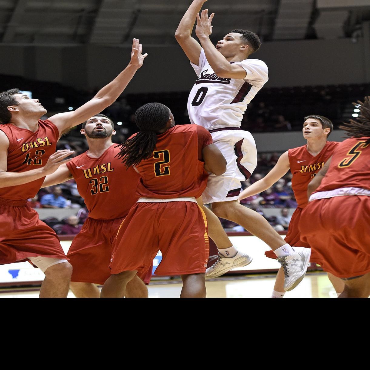 Wiley Is Siu Basketball Team S True Hybrid Sports Thesouthern Com
