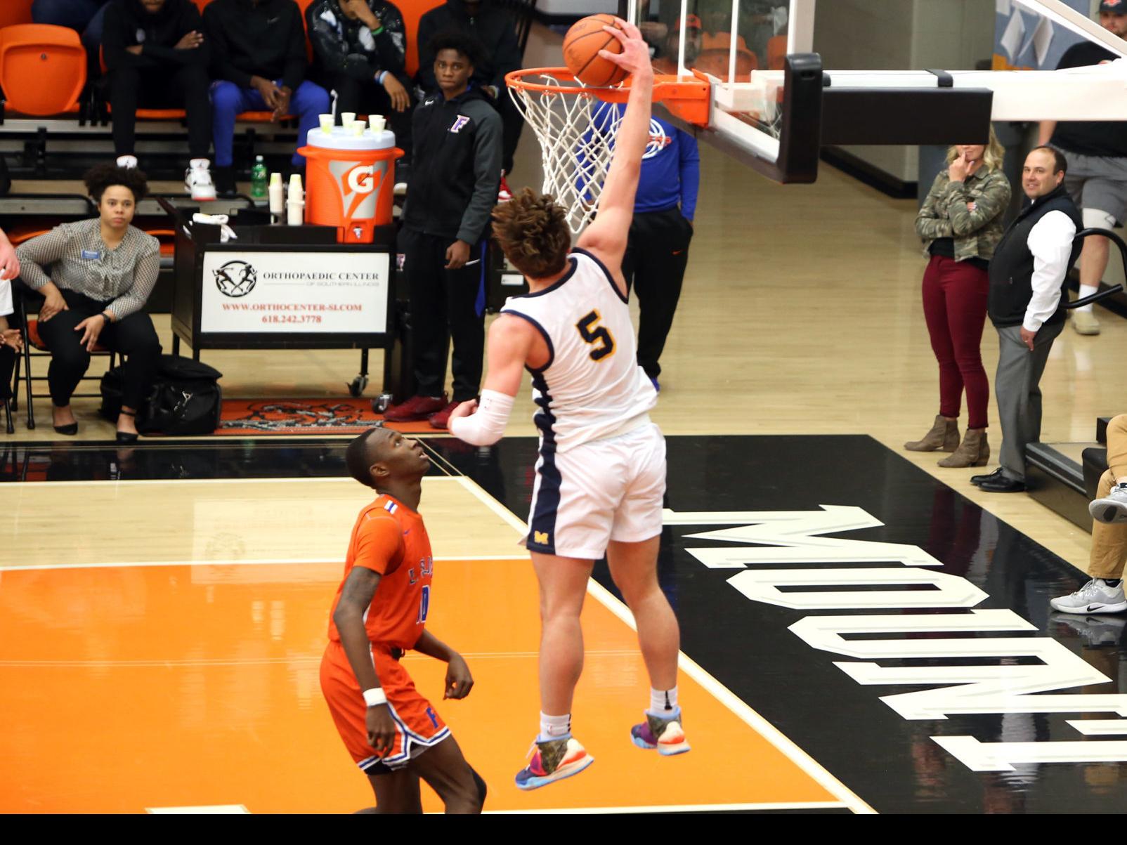 Boys Basketball Marion Falls To East St Louis Prep Basketball