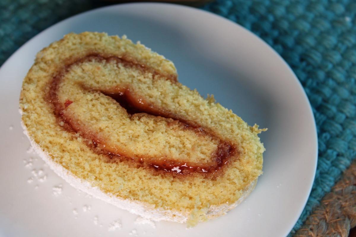Taste Jelly Roll Food & Cooking