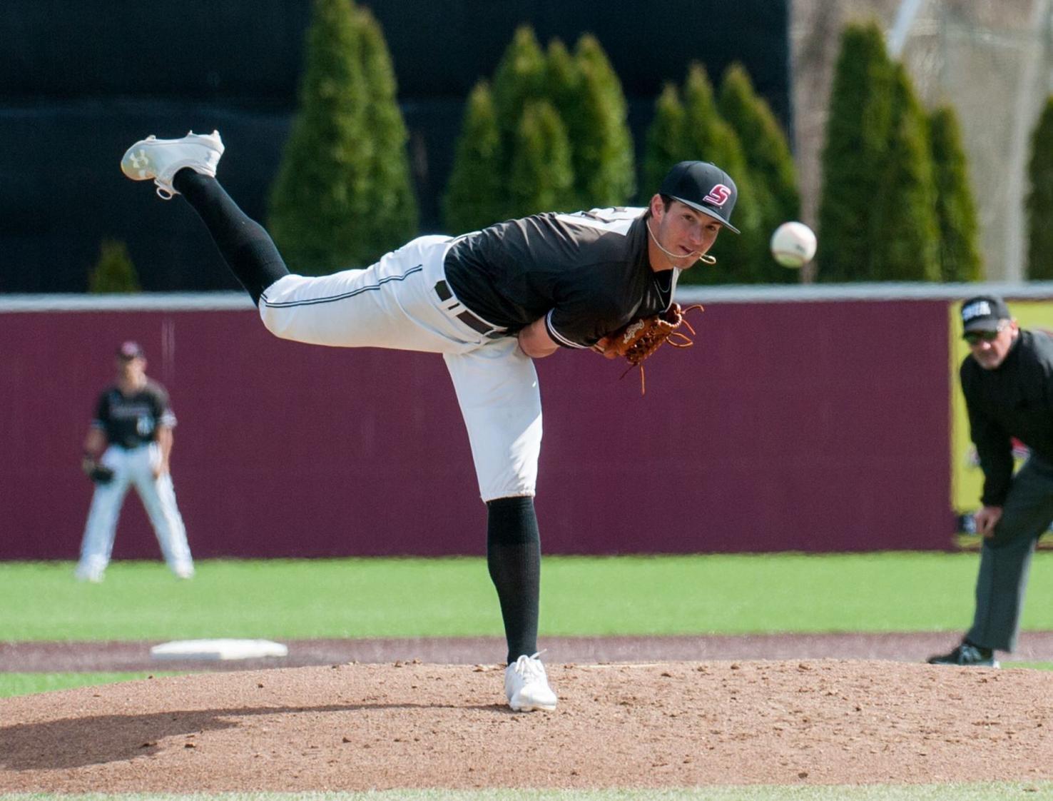 SIU Baseball | Salukis improve to 2-0 with win over Tennessee Tech