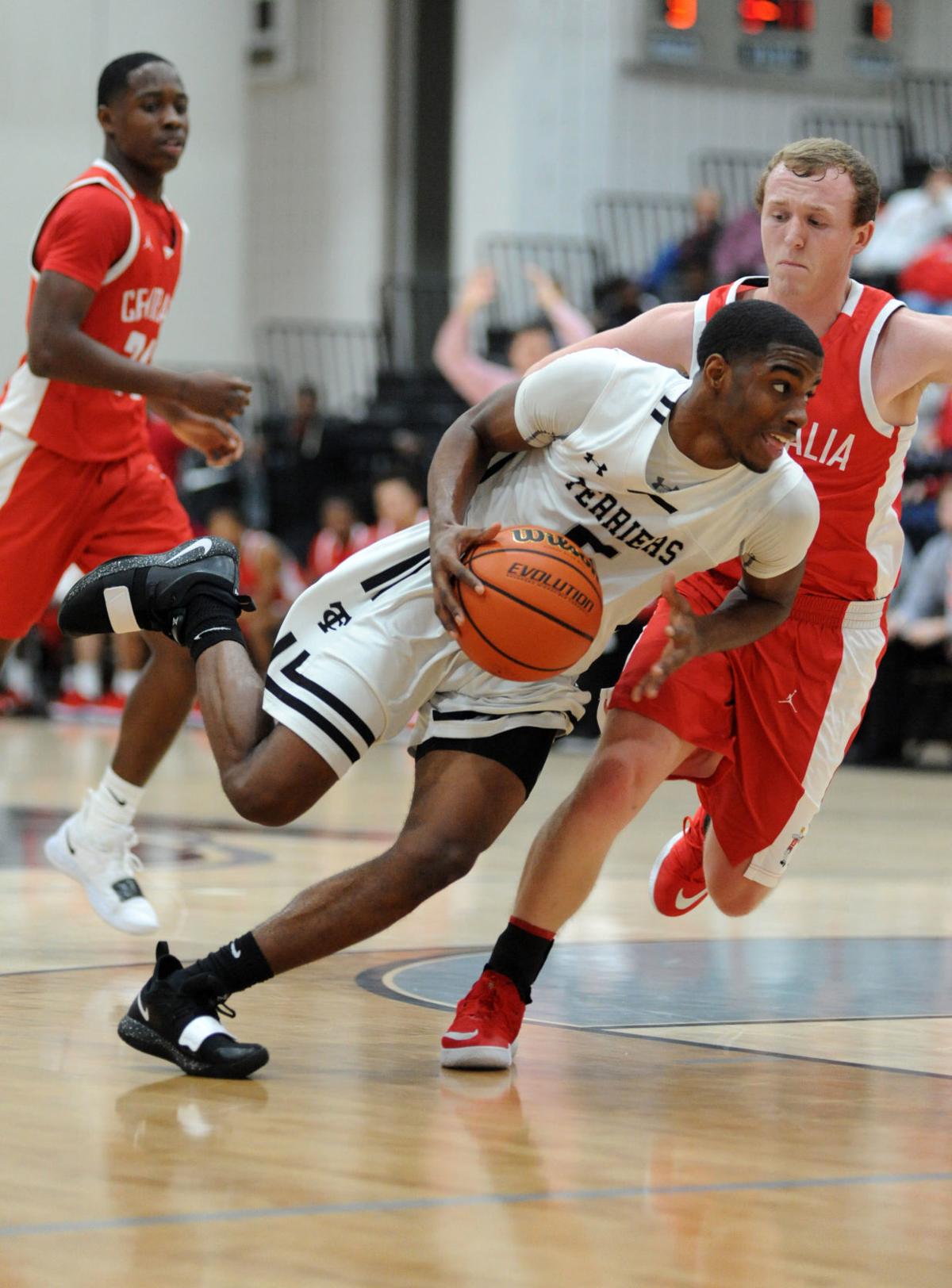 Prep Boys Basketball Long Scores 20 Points To Lead Centralia