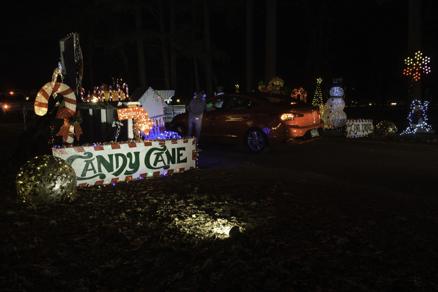 Candy Cane Lane Annual returns with new scenes, new lights - Vimarsana News