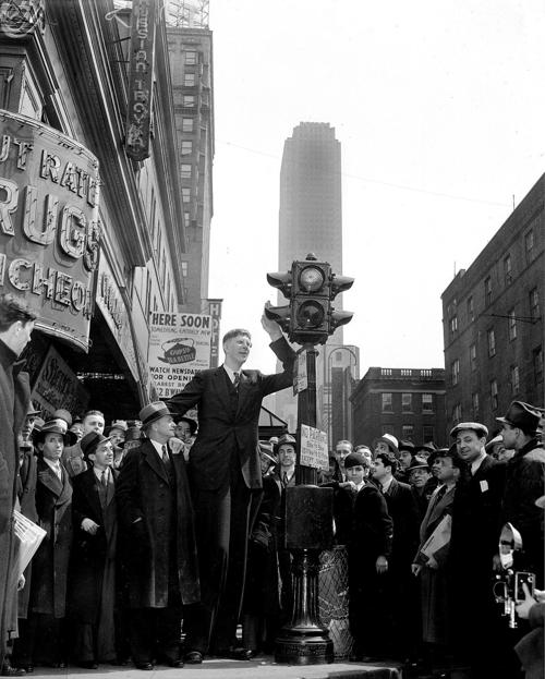 the alton giant robert wadlow news