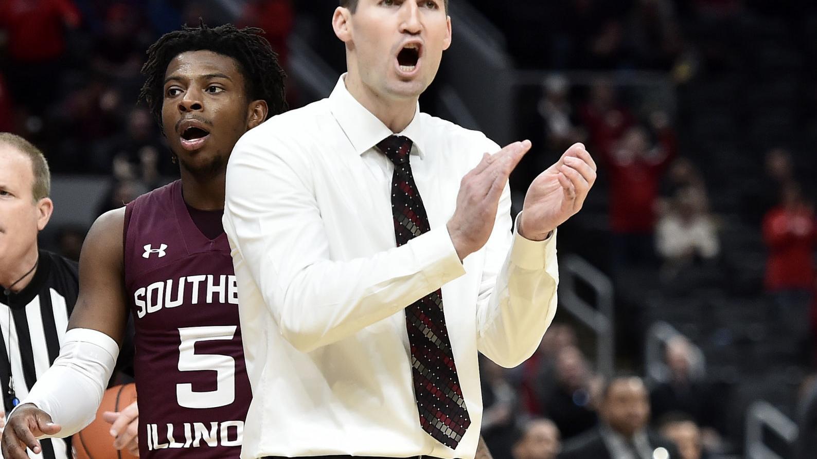 Siu Men S Basketball Salukis Land High Scoring Guard From