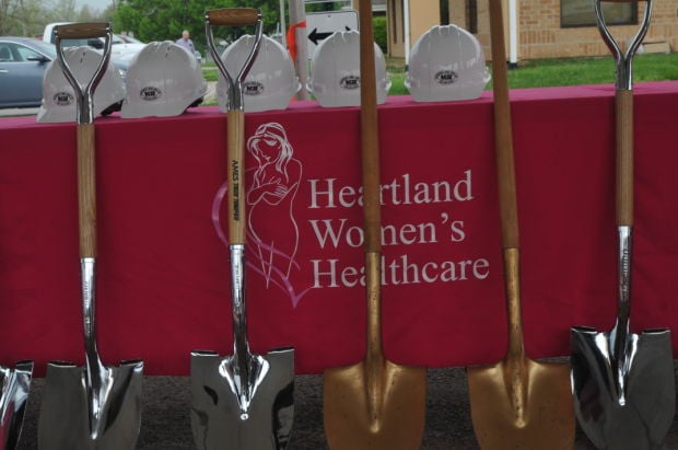 Heartland Womens Healthcare Breaks Ground On New Facility Carbondale Thesoutherncom