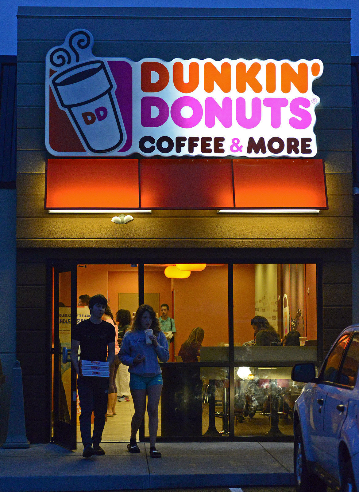 It's here Dunkin' Donuts opens in Carbondale Carbondale
