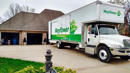 SIU experts weigh in on American moving trends - Vimarsana News