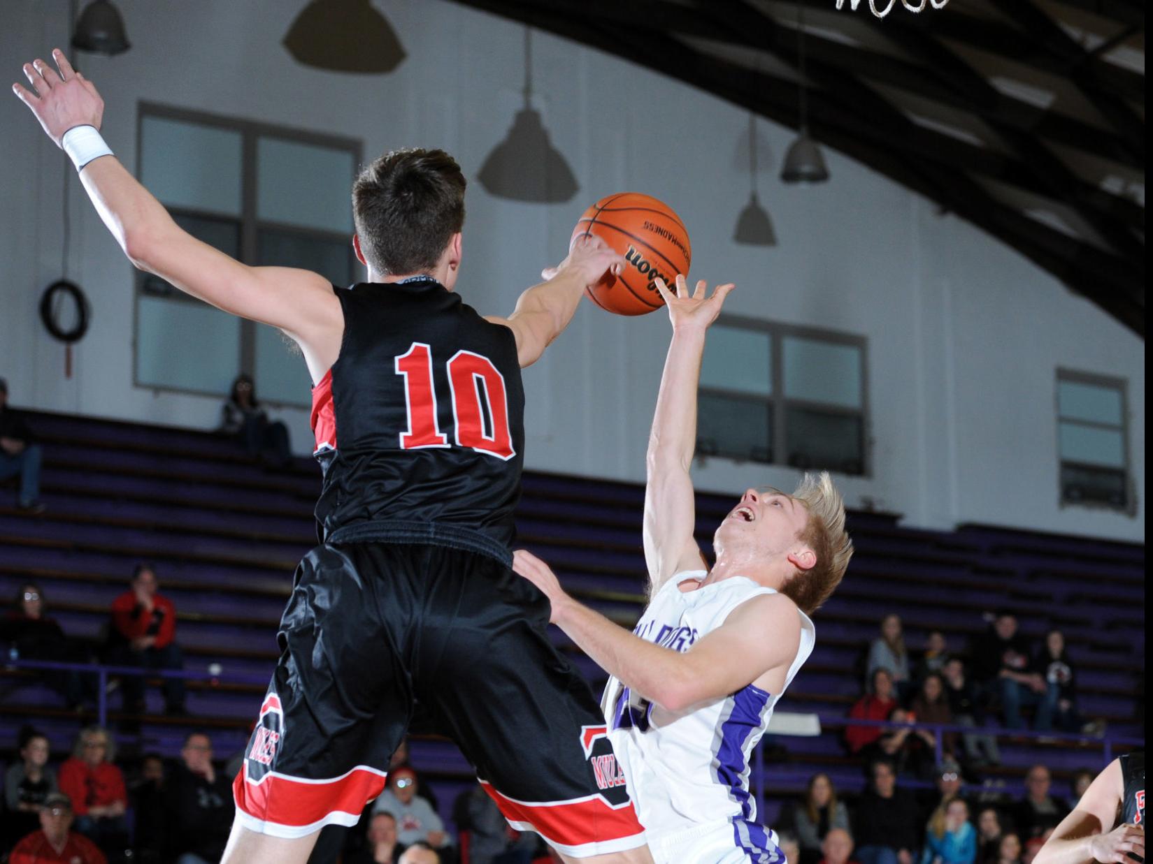 Boys Basketball Fairfield Rolls To A Win Over Harrisburg Boys