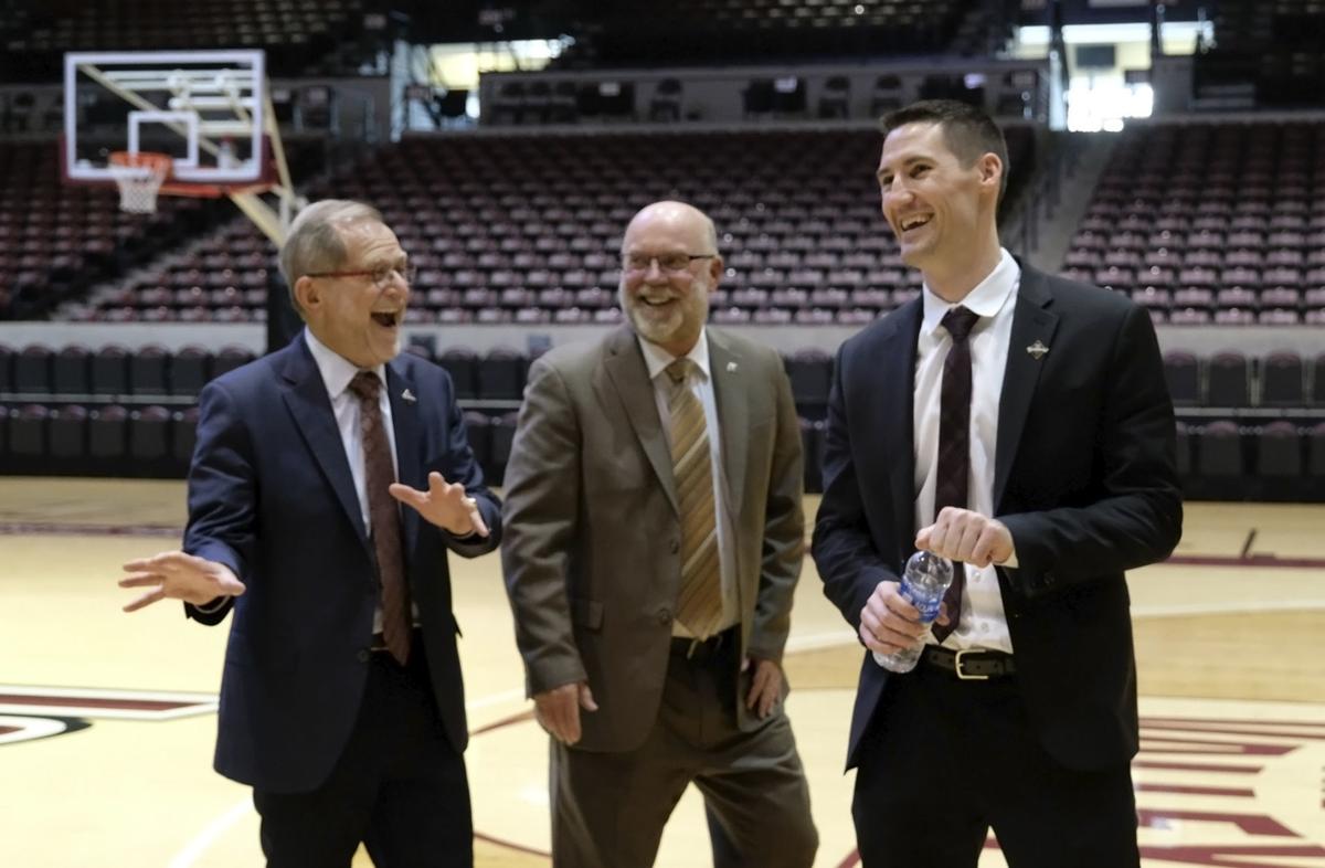 032219-spt-siu-mbb-08.jpg