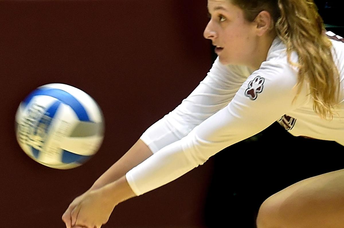 SIU volleyball defeats Southeast Missouri State