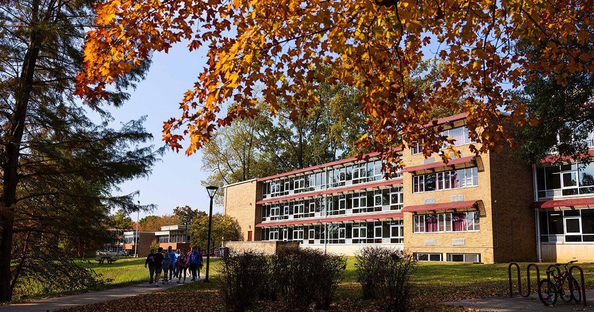 Southern Illinois U Carbondale welcomes 42 new tenure-track faculty this fall
