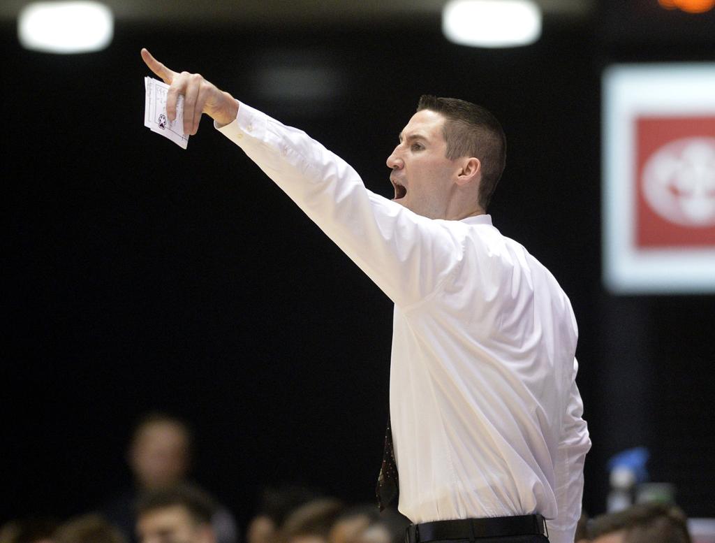 Siu Men S Basketball Long S Experience Adds To Salukis 2020