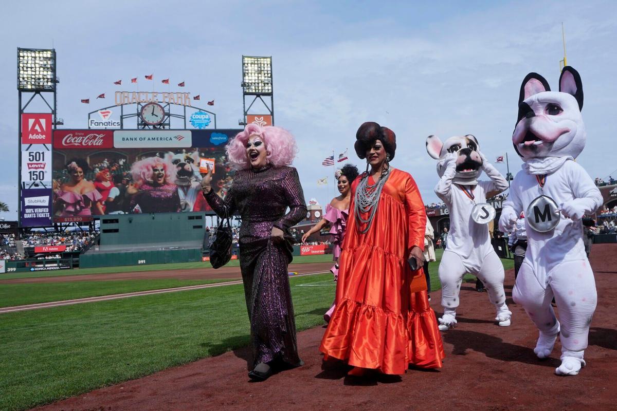 Nationals pitcher, Dodgers players join chorus criticizing LA team