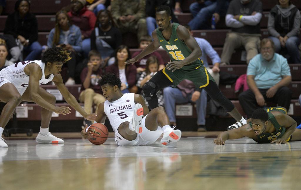 Siu Men S Basketball Brown Coming Up Big For Saluki Bench