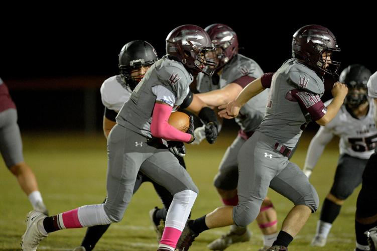 Prep Football Johnston City defeats SesserValier to remain