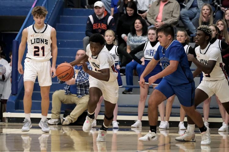 Boys Basketball Carterville gets win over Steeleville High School