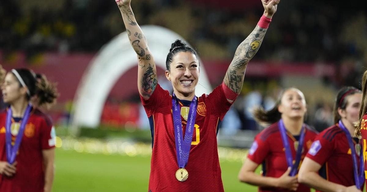 Spain women celebrate another soccer title. This time without the