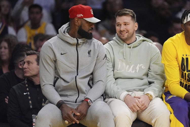 Luka Doncic makes his Lakers debut and quickly connects with LeBron ...