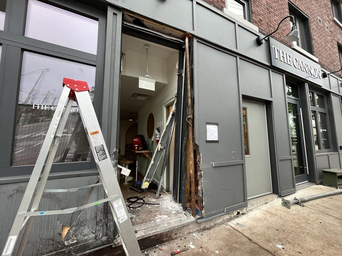 The Cannon caf closed after motorist strikes its building again