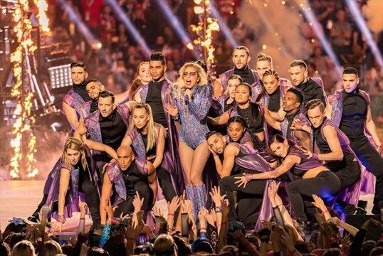 Central Ohio native is star dancer in Super Bowl halftime show