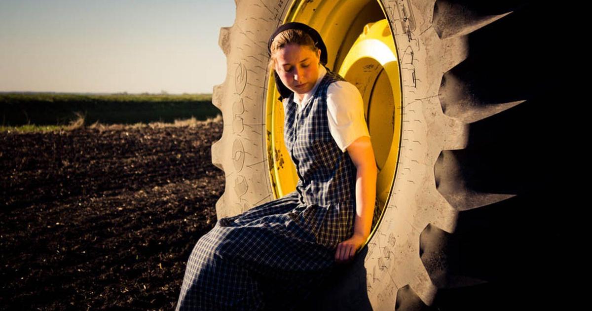 Cartoon Hutterite From Bonnet to Blue Jeans: Inside the Secret World of Hutterite Exits